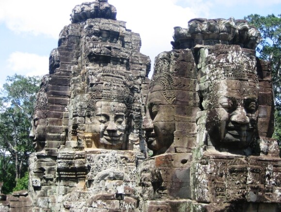 Angkor-Wat-2.JPG