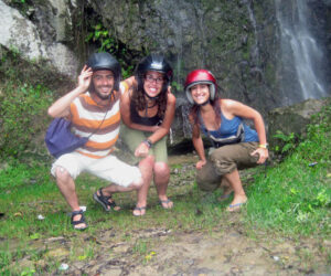 El viaje a Indonesia de Julia y Virginia: viajeros en el camino