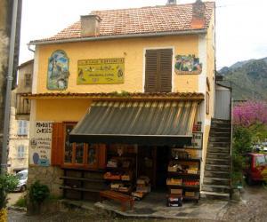 Tienda en Corte, Córcega