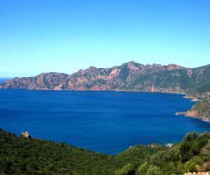 La costa oeste de Córcega camino a Calvi