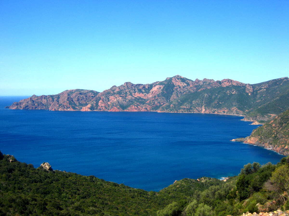 La costa oeste de Córcega camino a Calvi