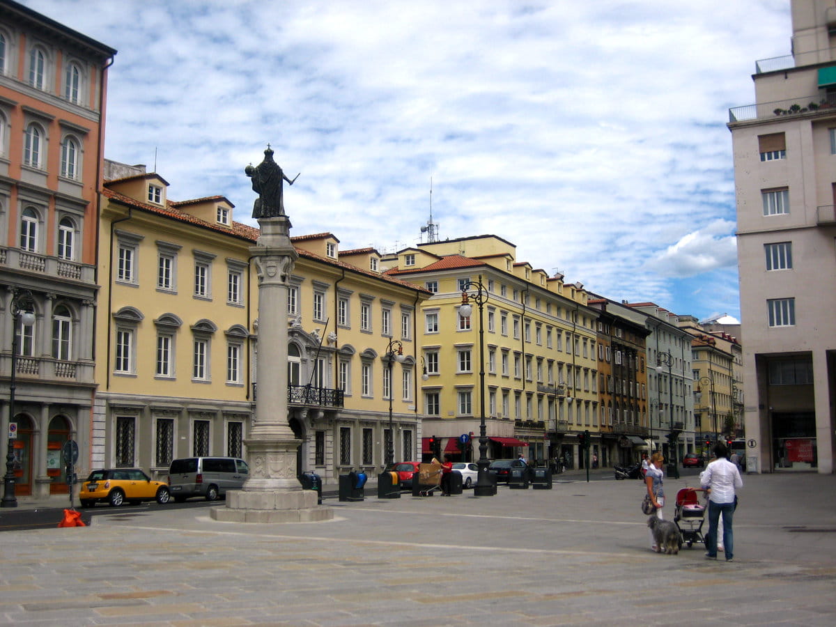 plaza trieste