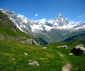 El monte Cervino en los Alpes