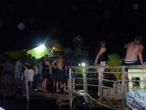 fiesta-noche-bocas-del-toro