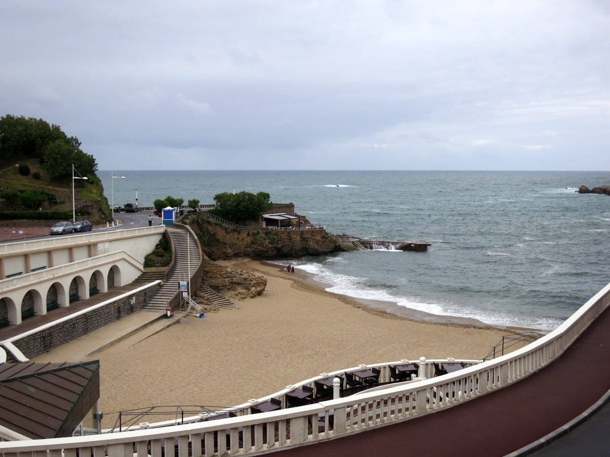 La playa de Port Vieux en Biarritz