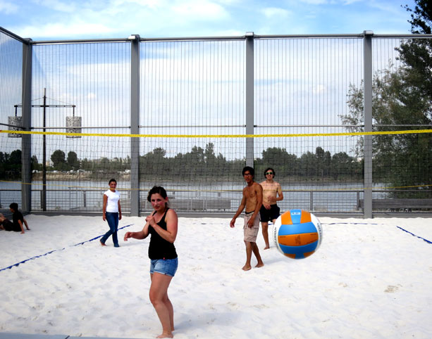 Jugando a volley playa en la misma Burdeos