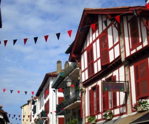 Las coloridas casas de San Juan de Luz