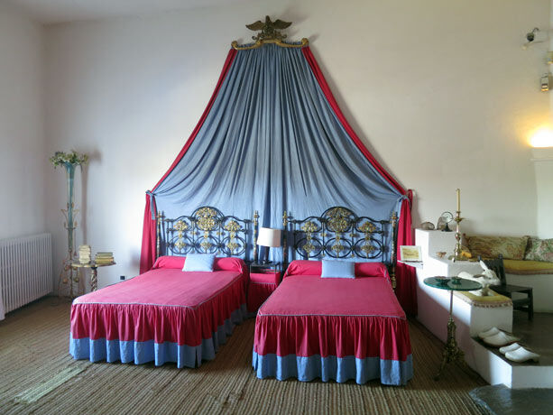 cama-museo-dali