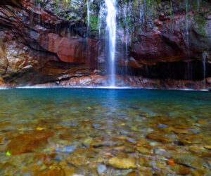 cascada-en-madeira