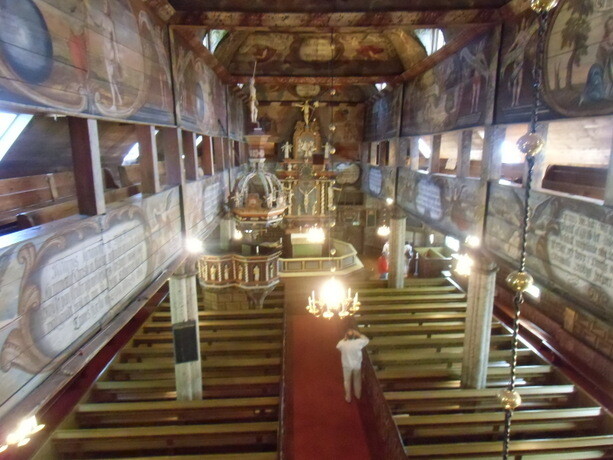 Interior de la iglesia de Habo