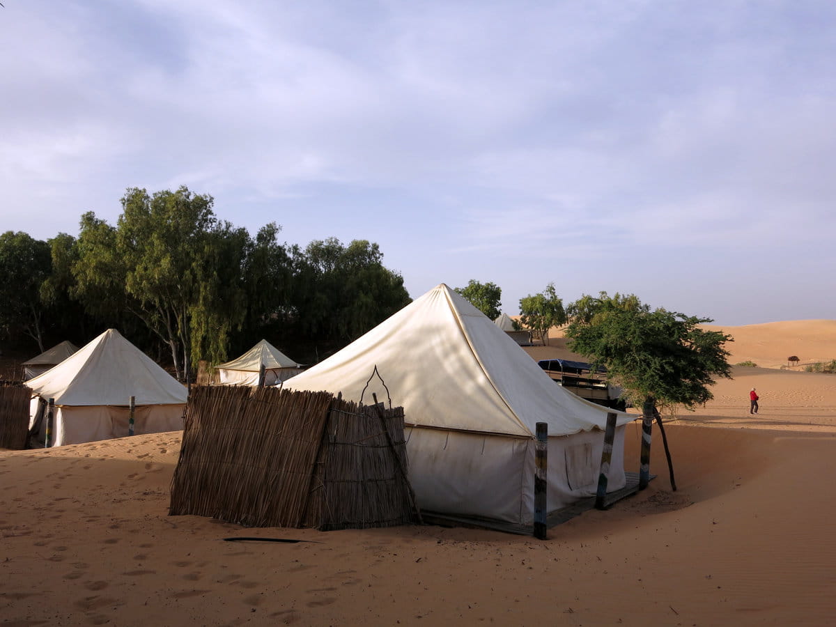 Tiendas en el desierto de Lompoul