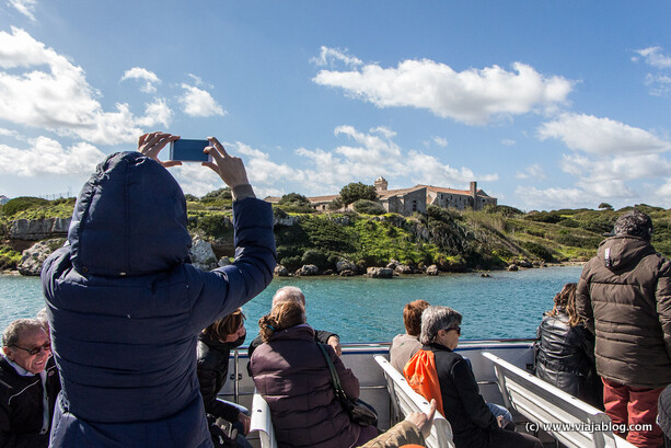 Isla del Rey (Menorca) desde el barco