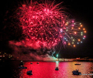 Fuegos artificiales sobre el mar, Fiestas de Sant Jaume, Es Castell, Menorca