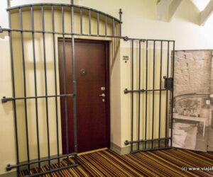 Puerta de acceso a unai habitación en el Hotel Katajanokka en Helsinki [(c) Foto: @avistu]