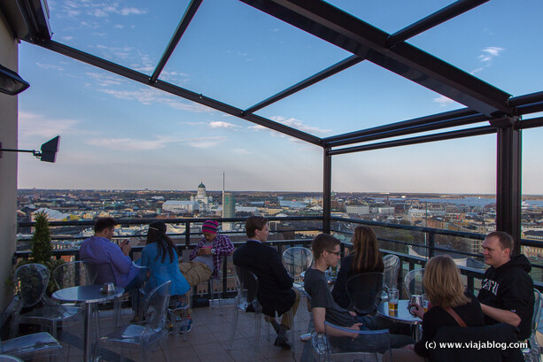 Terraza del Ateljee Bar en el Hotel Torni de Helsinki