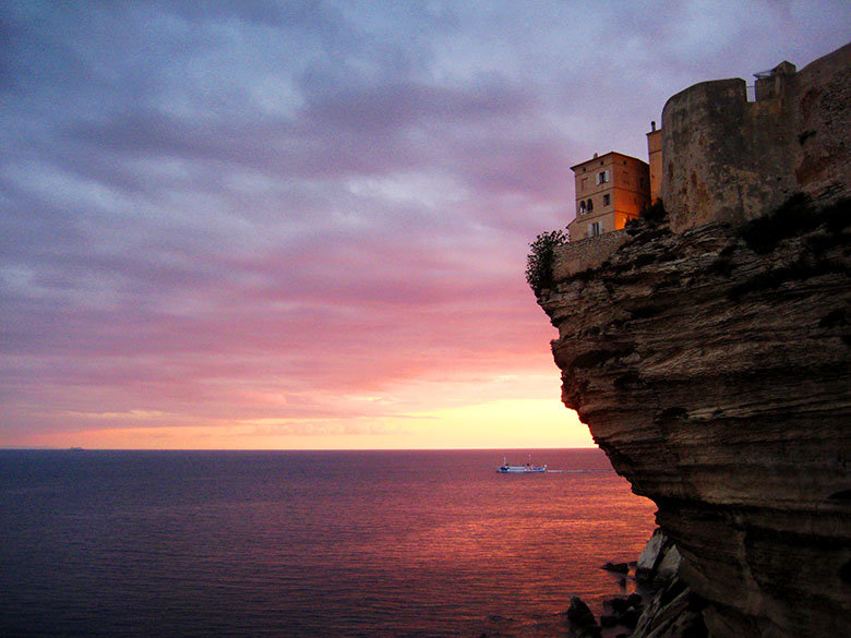 Atardecer en los acantilados de Bonifacio, Córcega