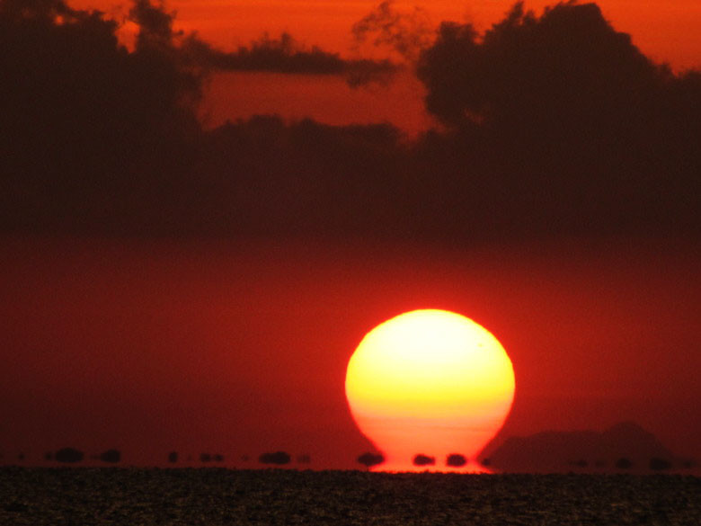 Amanecer africano en el Lago Tana