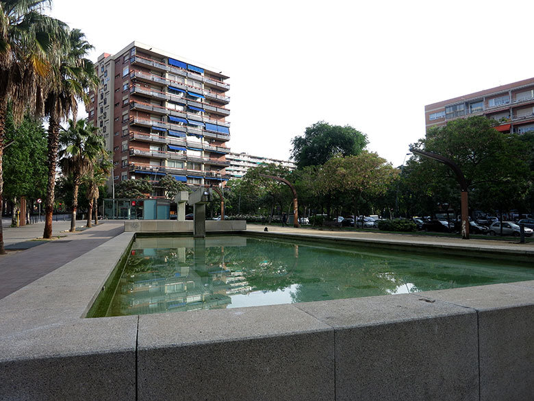 plaza-les-corts