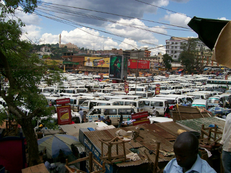 Estacion central de matatu en Kampala Uganda