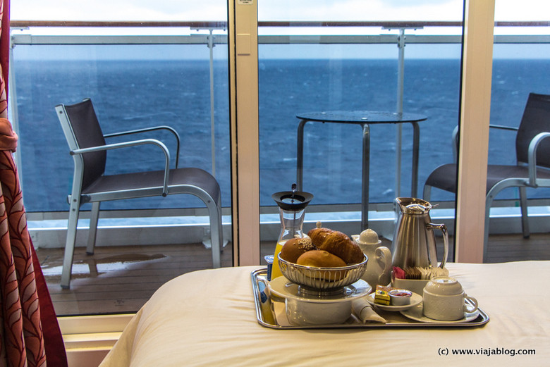Desayuno en camarote (con balcón) del MSC Opera
