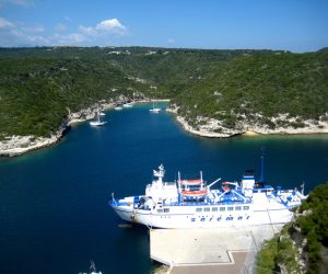 Ferry de Cerdeña a Córcega: Santa Teresa di Gallura – Bonifacio (horarios, precios y consejos)
