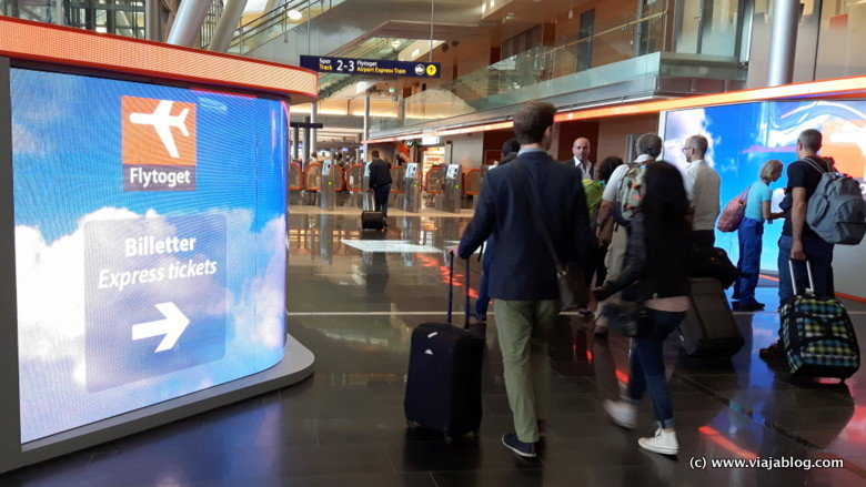 Acceso a compra billetes y tren expreso Flytoget