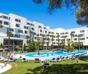 Piscina del Hotel ADH Isla Cristina, hoy Hotel Estival Isla Cristina [(c) Foto: @avistu]