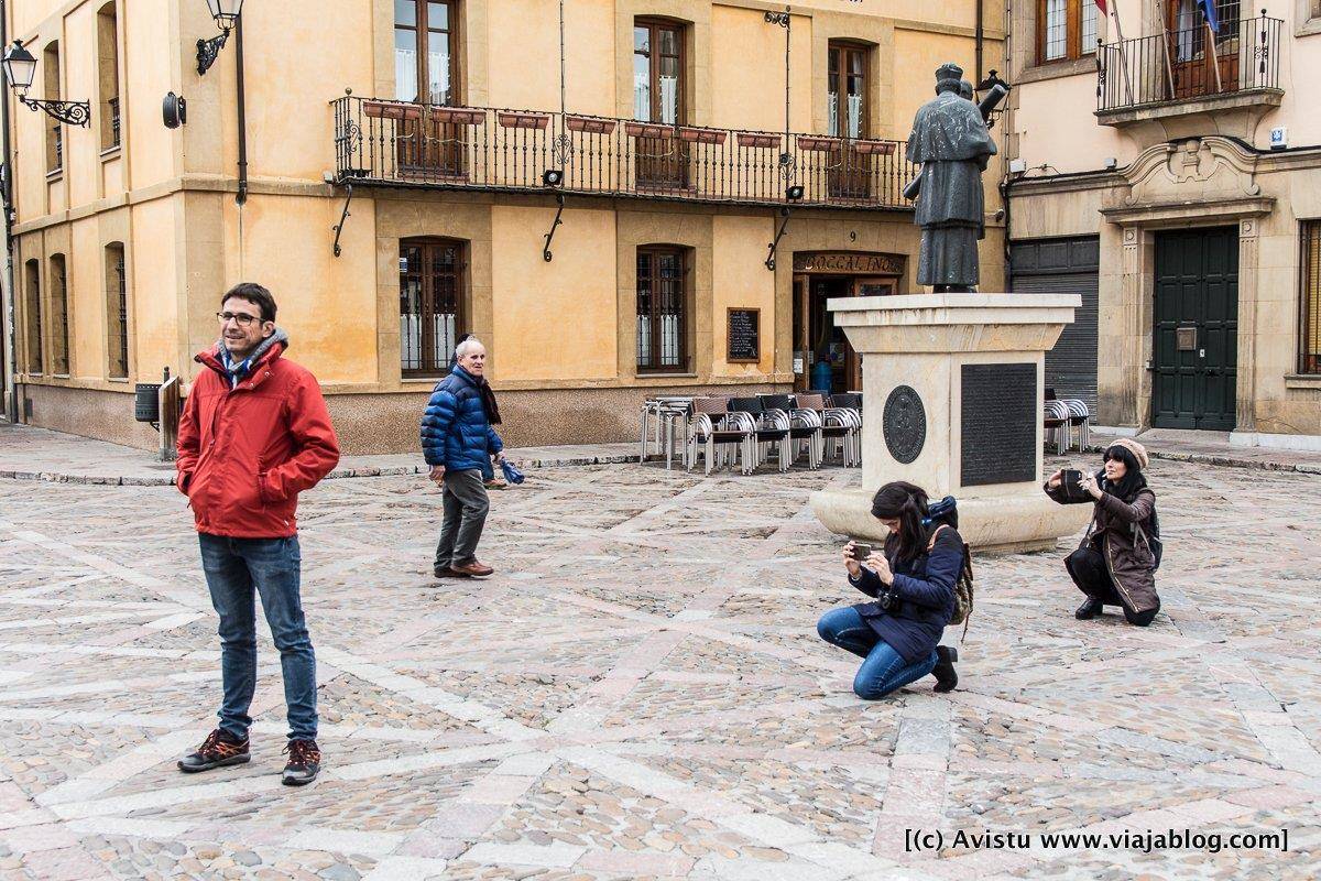 Bloggers haciendo blogueradas I Encuentro Viajero Responsable León