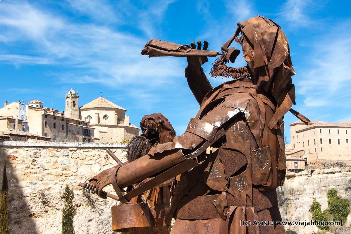 Conjunto artístico dedicado a "Las Turbas" en Cuenca