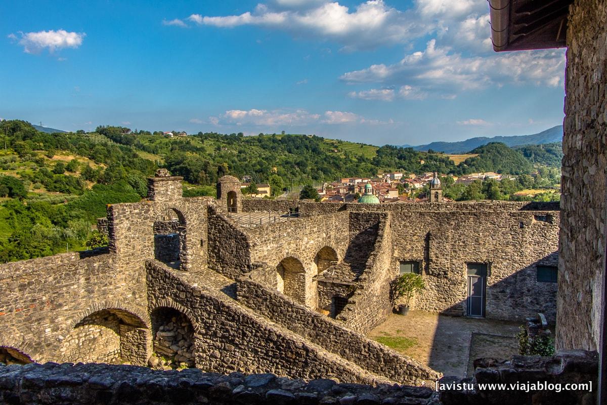 Pontremoli Cinque Terre Italia