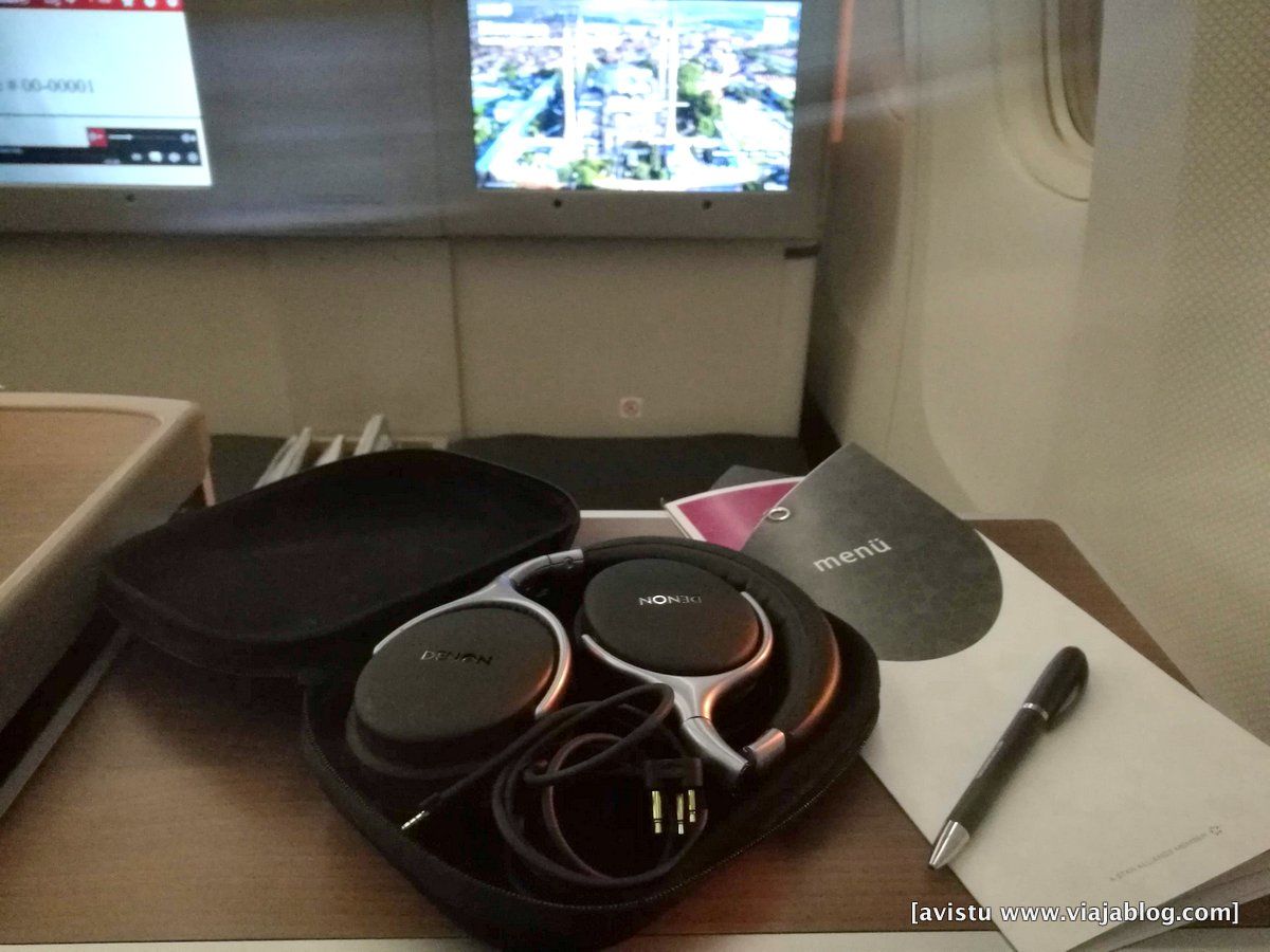 Auriculares Denon cortesía en Clase Business de Turkish Airlines