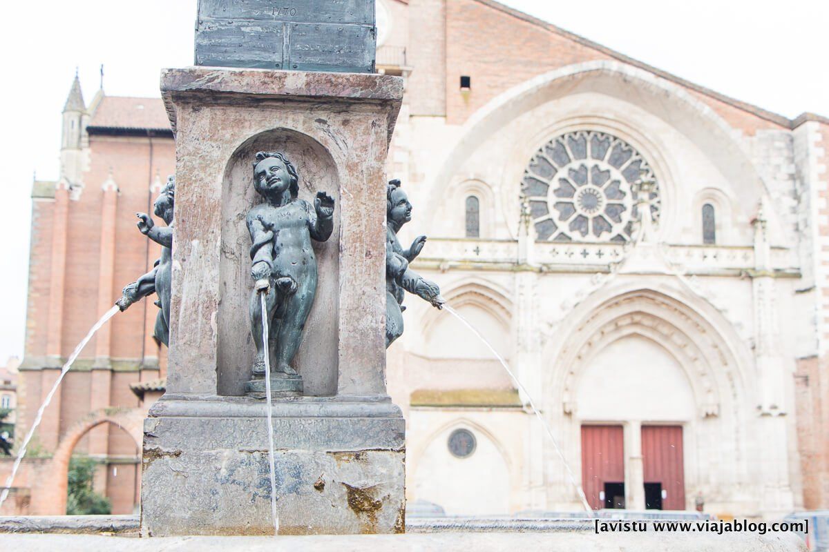 Fuente Le Griffoul, place Saint Etienne, Toulouse