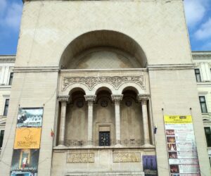 Fachada de la Ópera de Timisoara