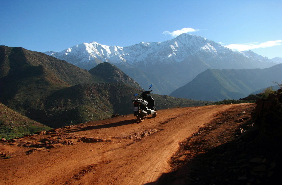 Vistas al Atlas nevado desde el valle de Ourika