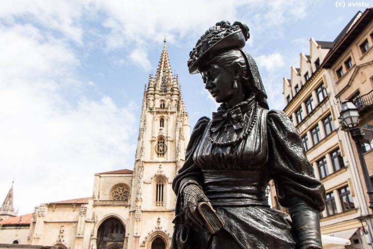 Estatua de La Regenta, Oviedo, Asturias [(c)Foto: @avistu]]