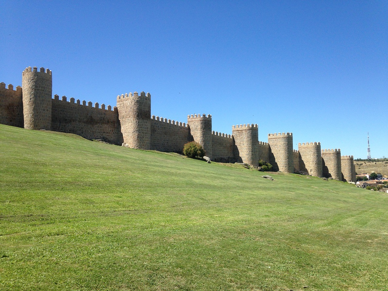 como ir de Madrid a Ávila