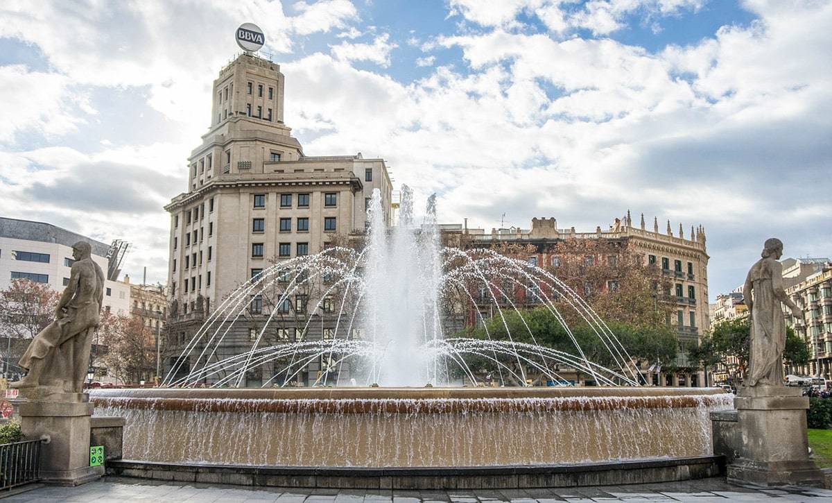 plaza catalunya barcelona