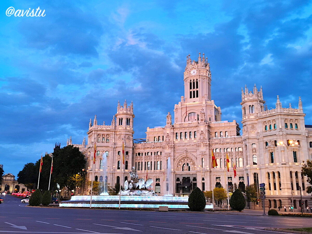 Ayuntamiento de Madrid, Fuente de la Cibeles y Puerta de Alcalá [(c) Foto: @avistu]