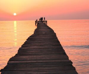 Muelle de la Playa de Muro, Mallorca, Baleares, España [Foto: Deborah Cordwell/Wikimedia Commons]