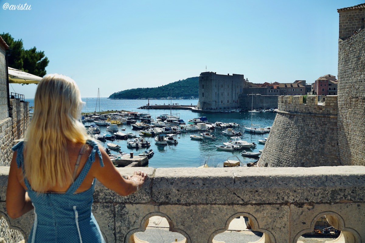 Puerto de Dubrovnik desde la Puerta de Ploče