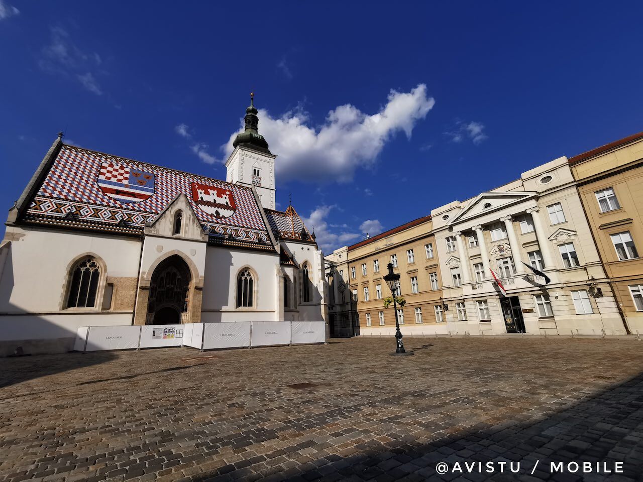 Iglesia de San Marcos en Zagreb [(c) Foto: @avistu]