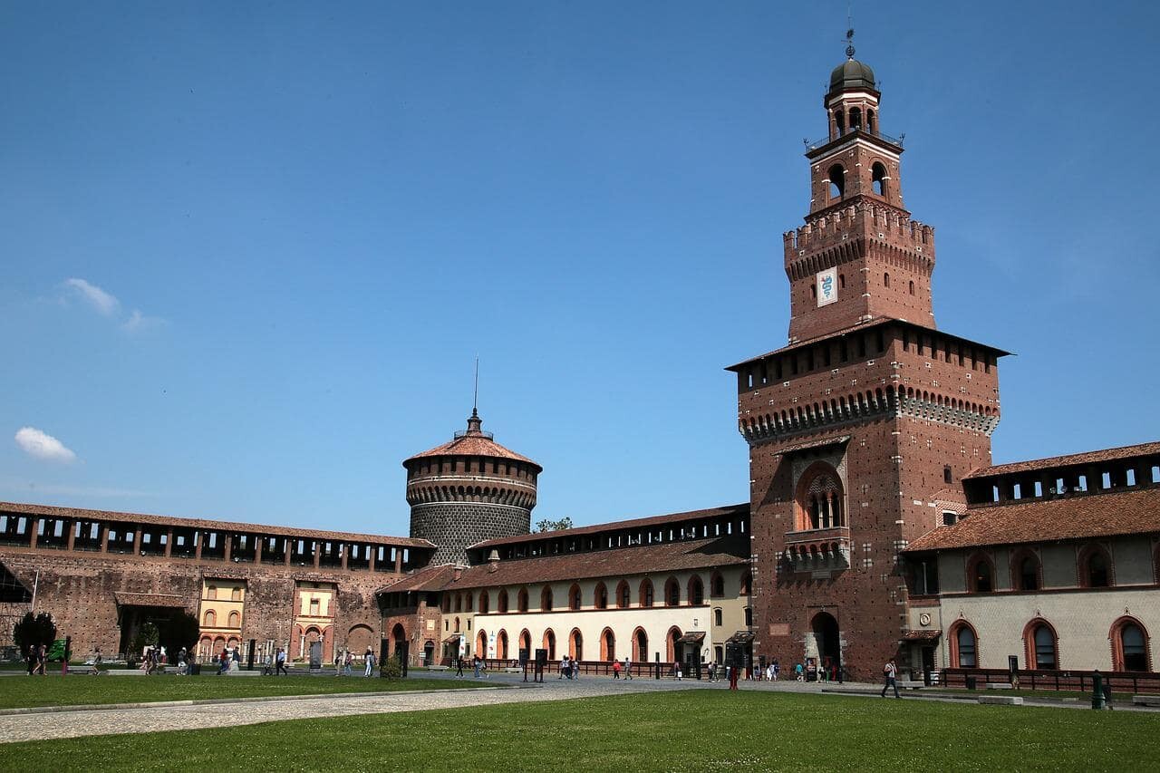 edificio monumental de Milán Castillo Sforzesco