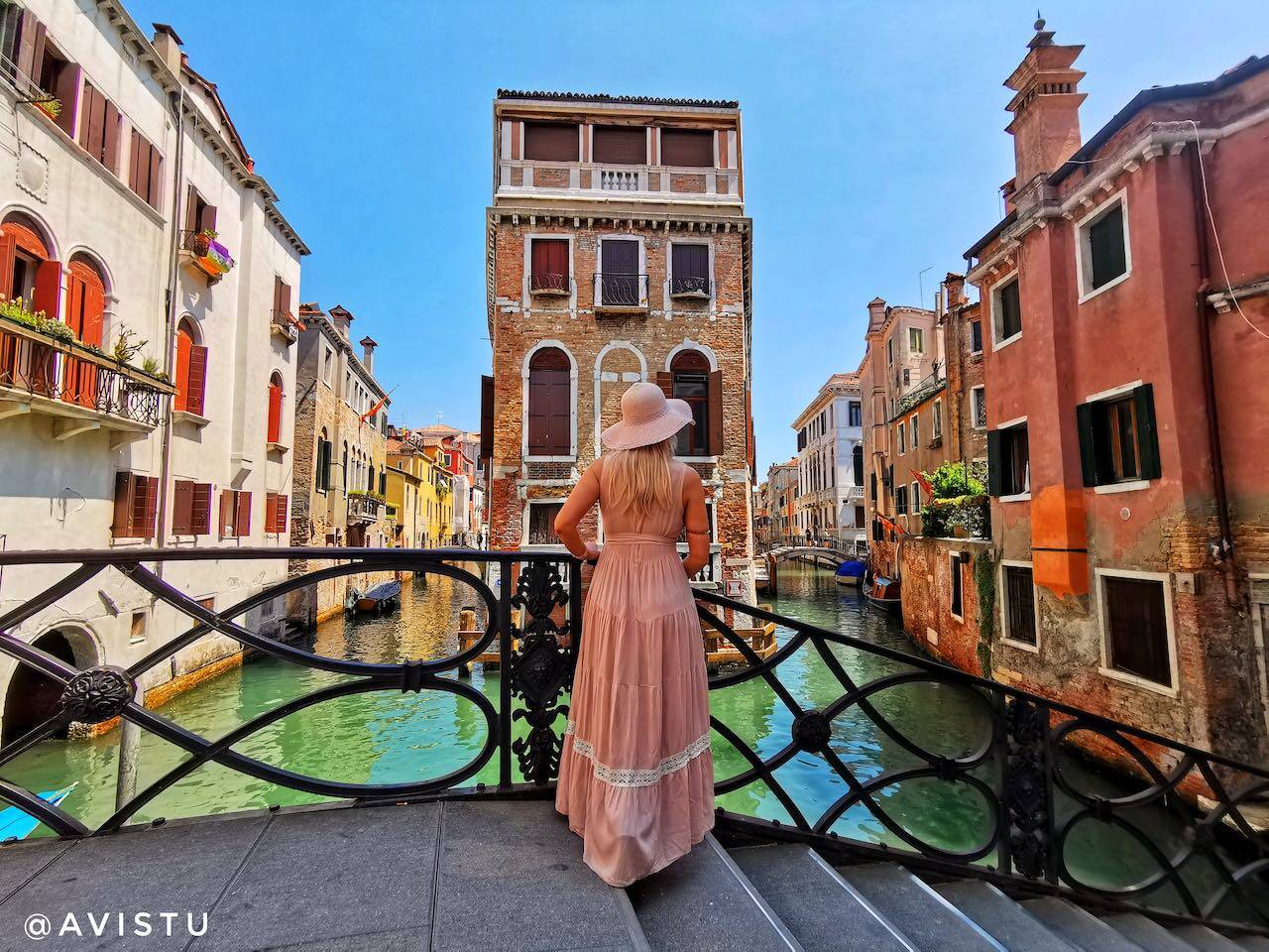 Canales en Venecia [(c) Foto: @avistu]