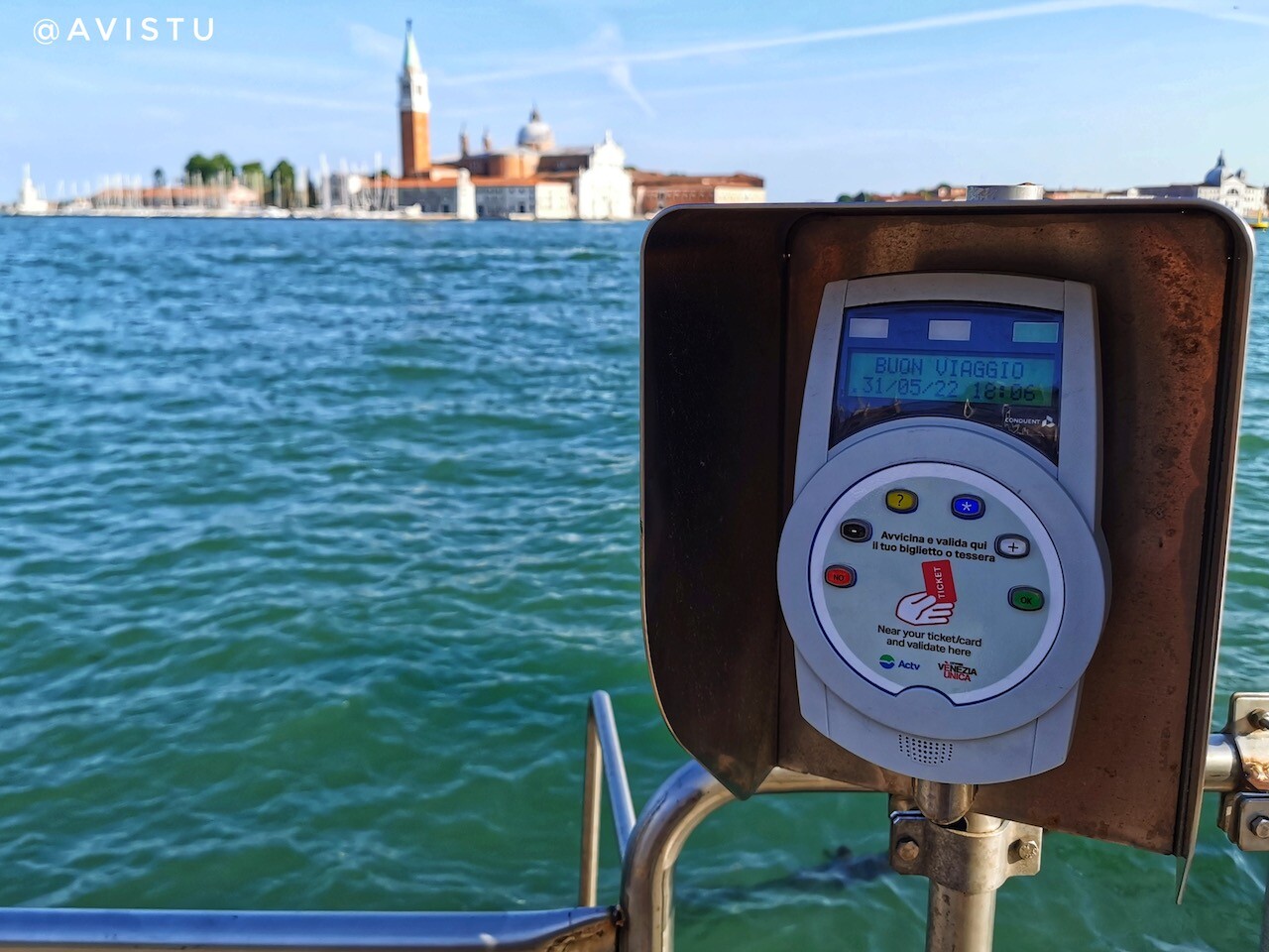 Máquina validadora del billete en Venecia