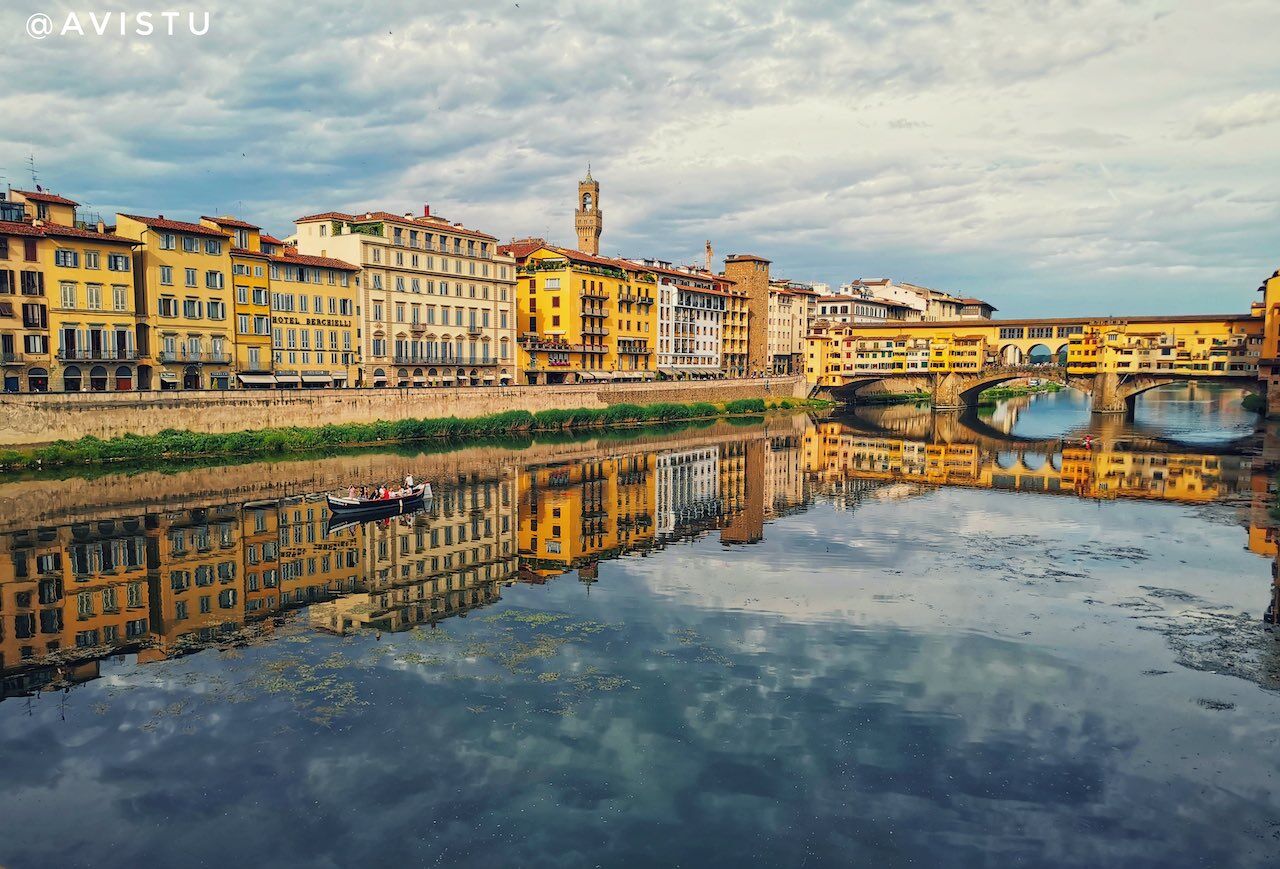 Río Arno y Ponte Vecchio en Florencia [(c) Foto: @avistu]]