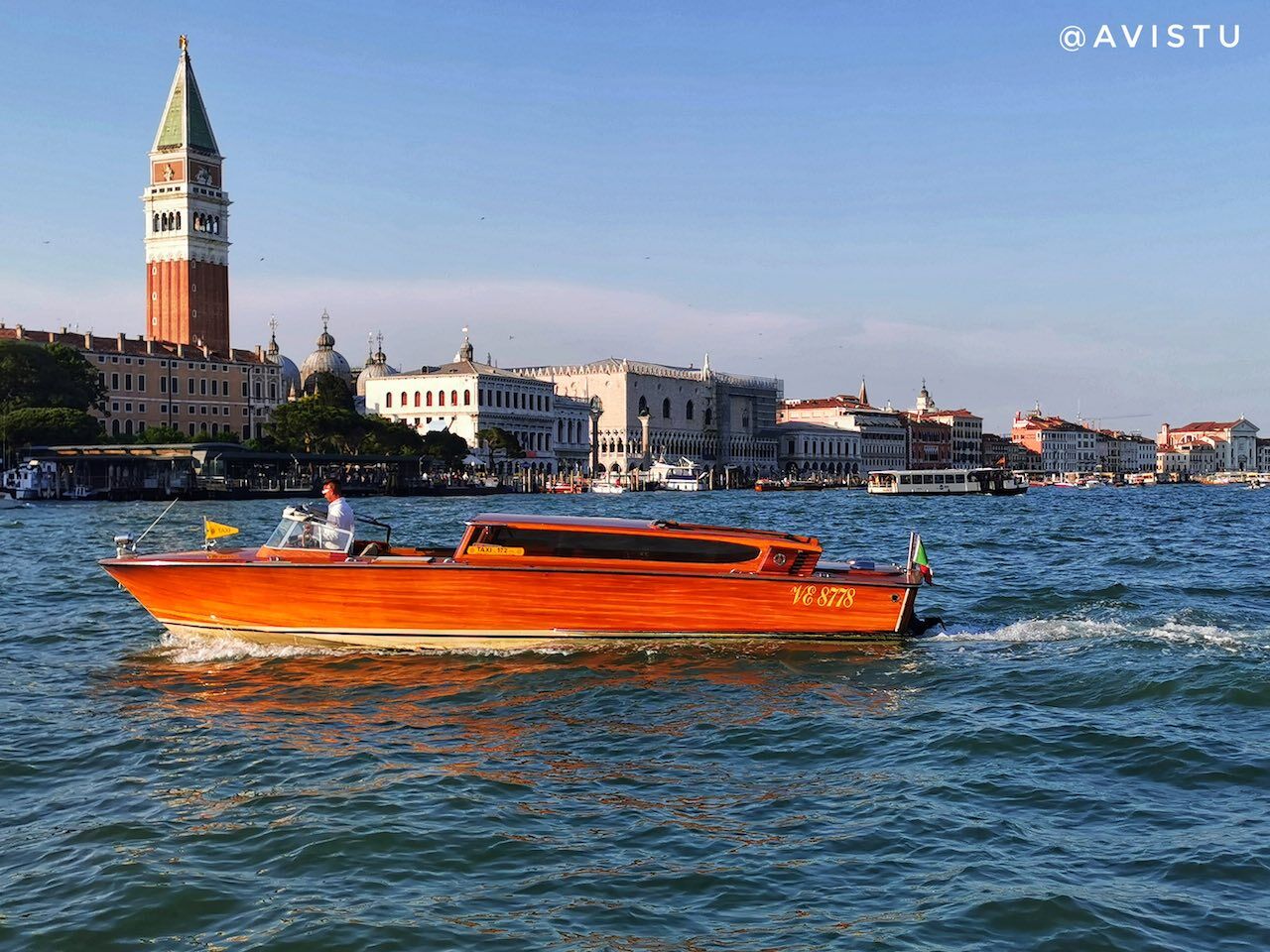 Taxi acuático en Venecia