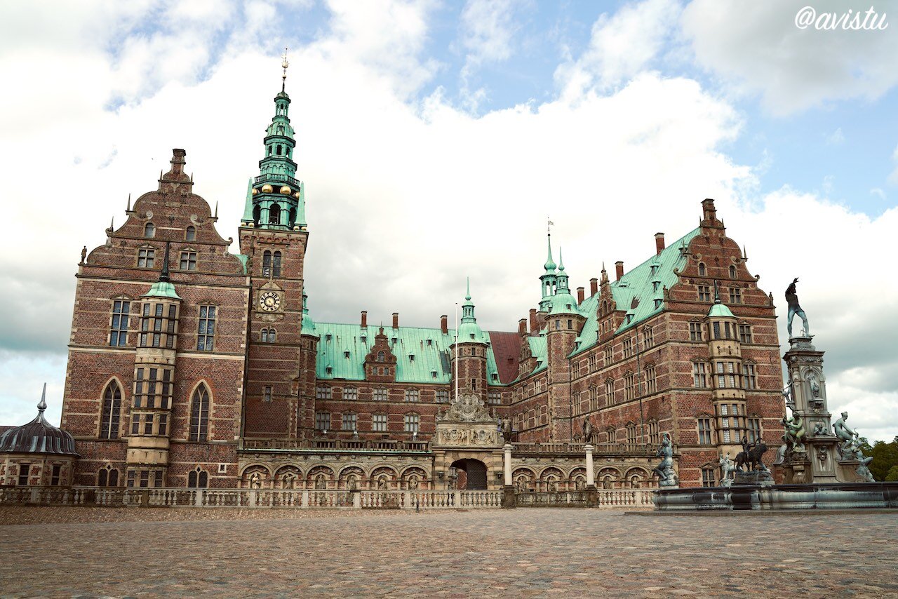 El Castillo de Frederiksborg en Hillerød en Dinamarca [(c)Foto: @avistu]