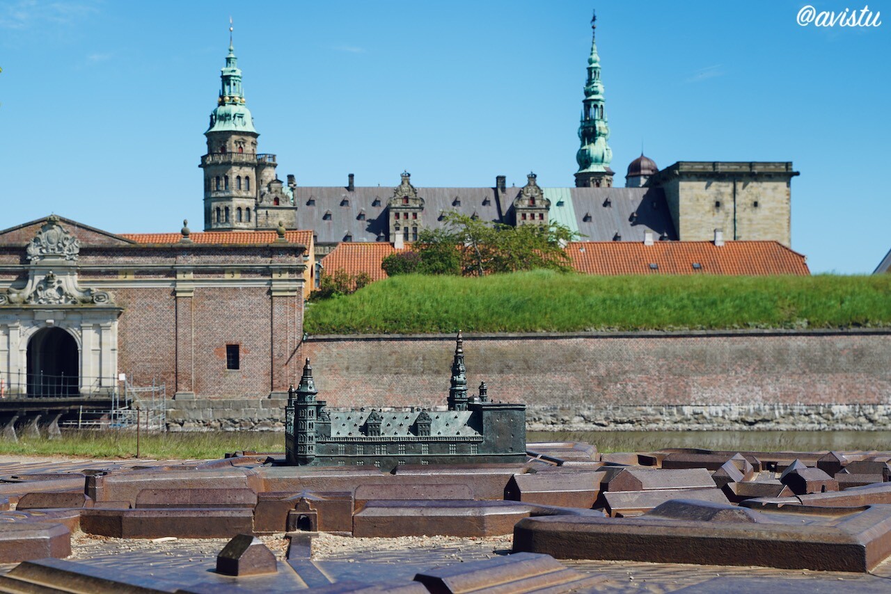 Maqueta del Castillo de Kronborg en Helsingør a la vista del mismo [(c)Foto: @avistu]