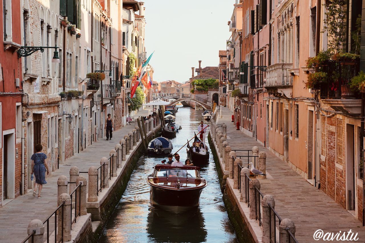 Uno de los canales del barrio de Dorsoduro en Venecia [(c)Foto: @avistu]