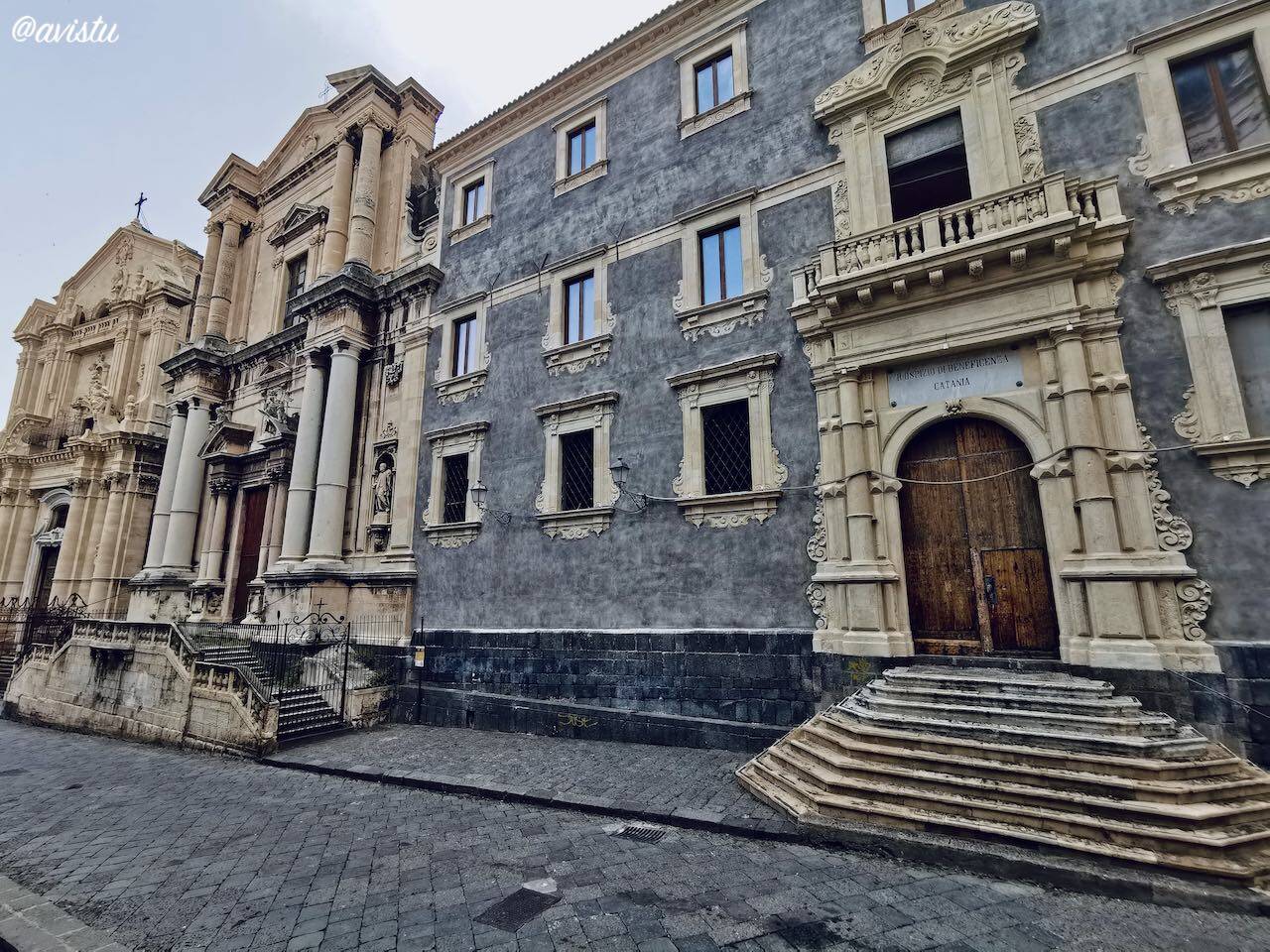 Edificios religiosos en la Via Crociferi de Catania, Sicilia [(c) Foto: @avistu]